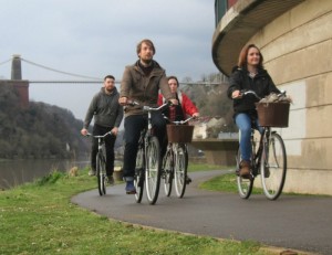 Cycle path in Bristol (bristol-culture.com)